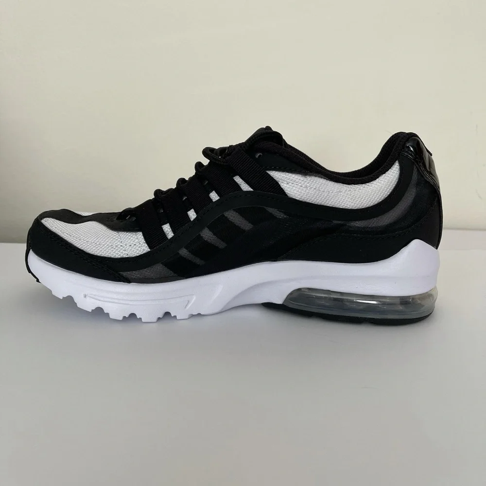 NEW Nike Air Max VG-R Running Sneakers - Picture 2 of 6